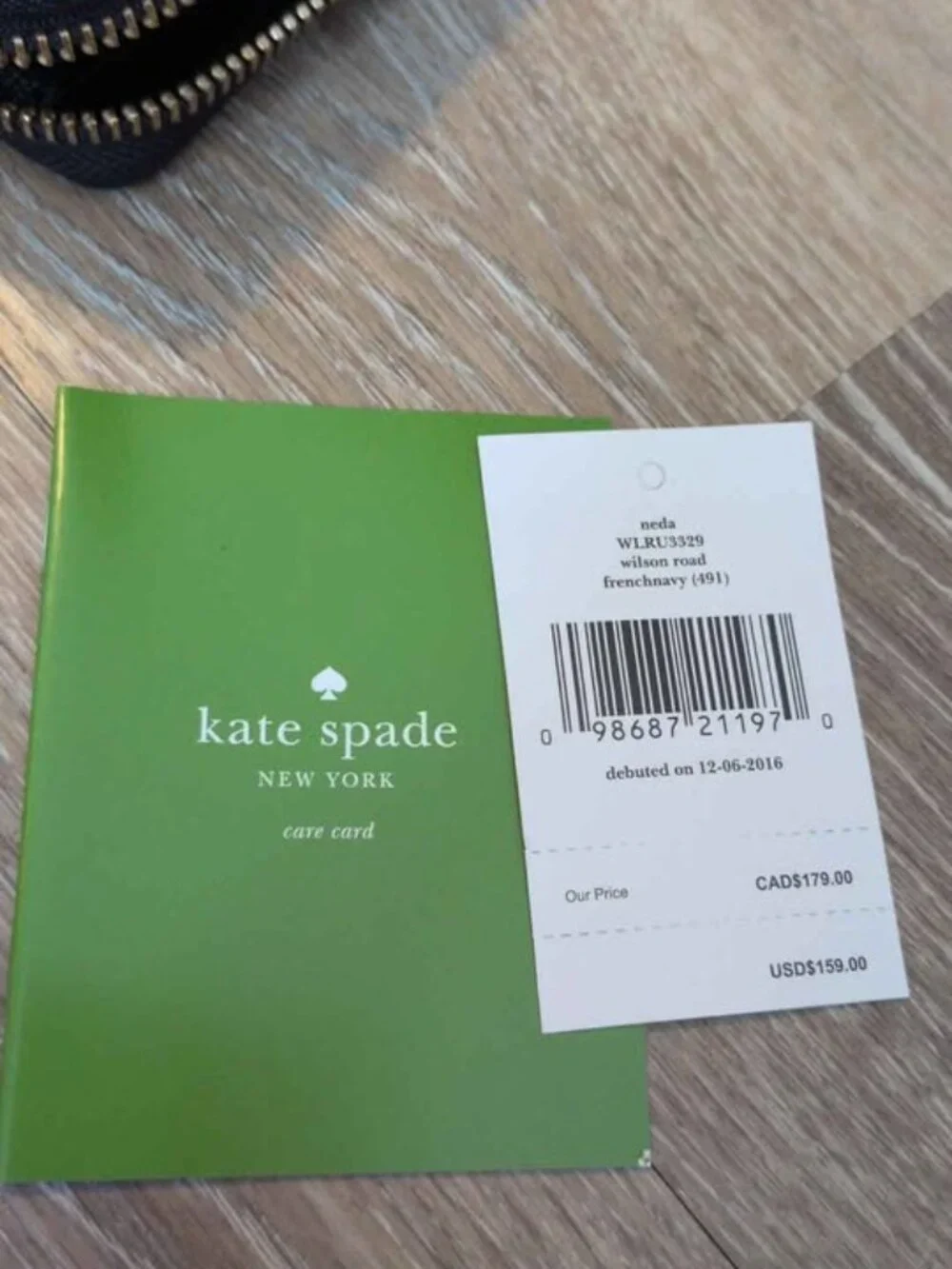 Kate Spade Neda Wilson Road navy wallet new